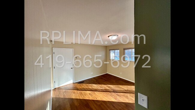 Foto del edificio - 602 MacKenzie Dr