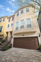 Building Photo - 584 Bomar St