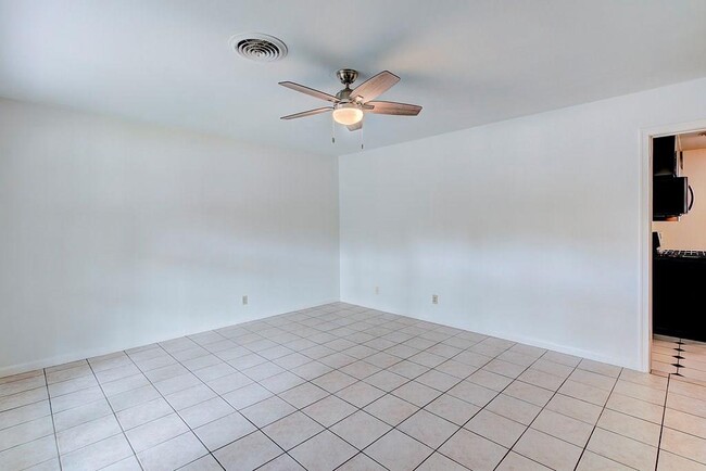 Foto del edificio - 202 Prairie Dell Ave