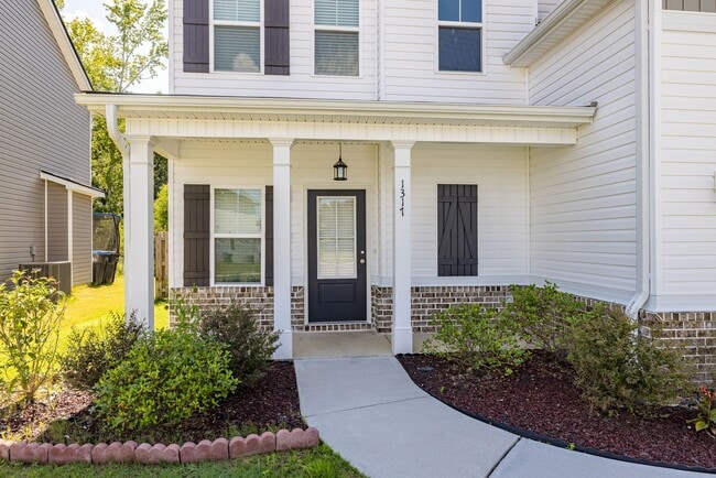 Building Photo - 1317 Batchelor Ct