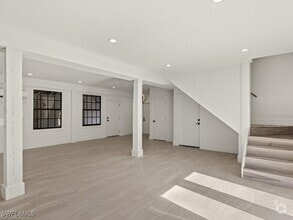 Building Photo - 939 Beach Rd