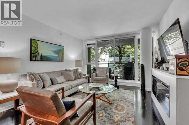 Photo du bâtiment - 1650 W 7th Ave