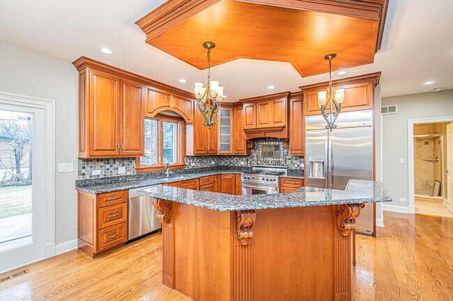 Foto del edificio - 361 S Elm St