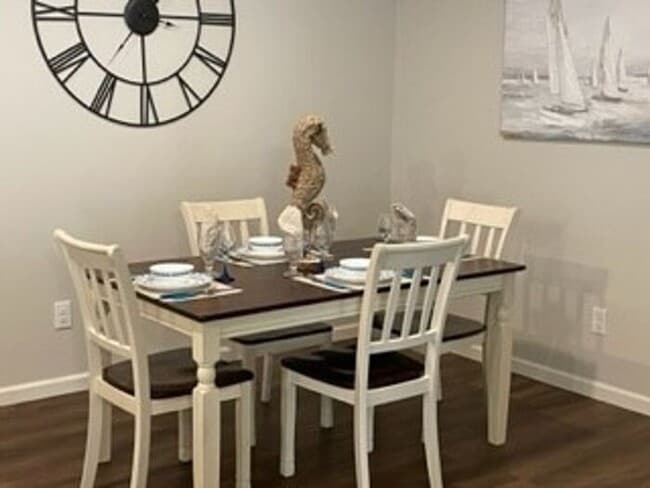 Foto del edificio - 3 Bed 2 Bath 2 Car Duplex Freedom Villas in Midwest City, OK