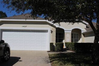 Building Photo - 1427 Carlow Cir