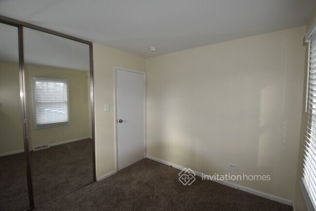 Foto del edificio - 137 Cedar Cir
