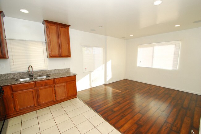 Building Photo - Updated 2 bedroom with GARAGE + Laundry