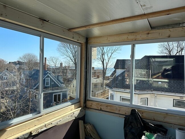 Building Photo - 86 Sagamore Ave