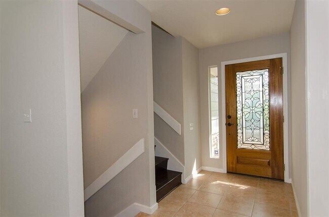 Building Photo - 11002 Spicewood Pkwy