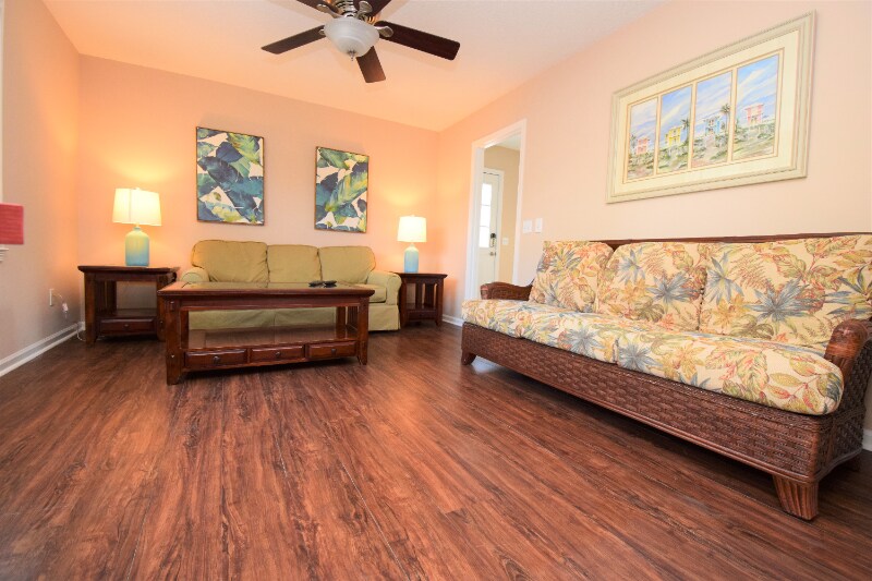Foto principal - 617 Plymouth Dr