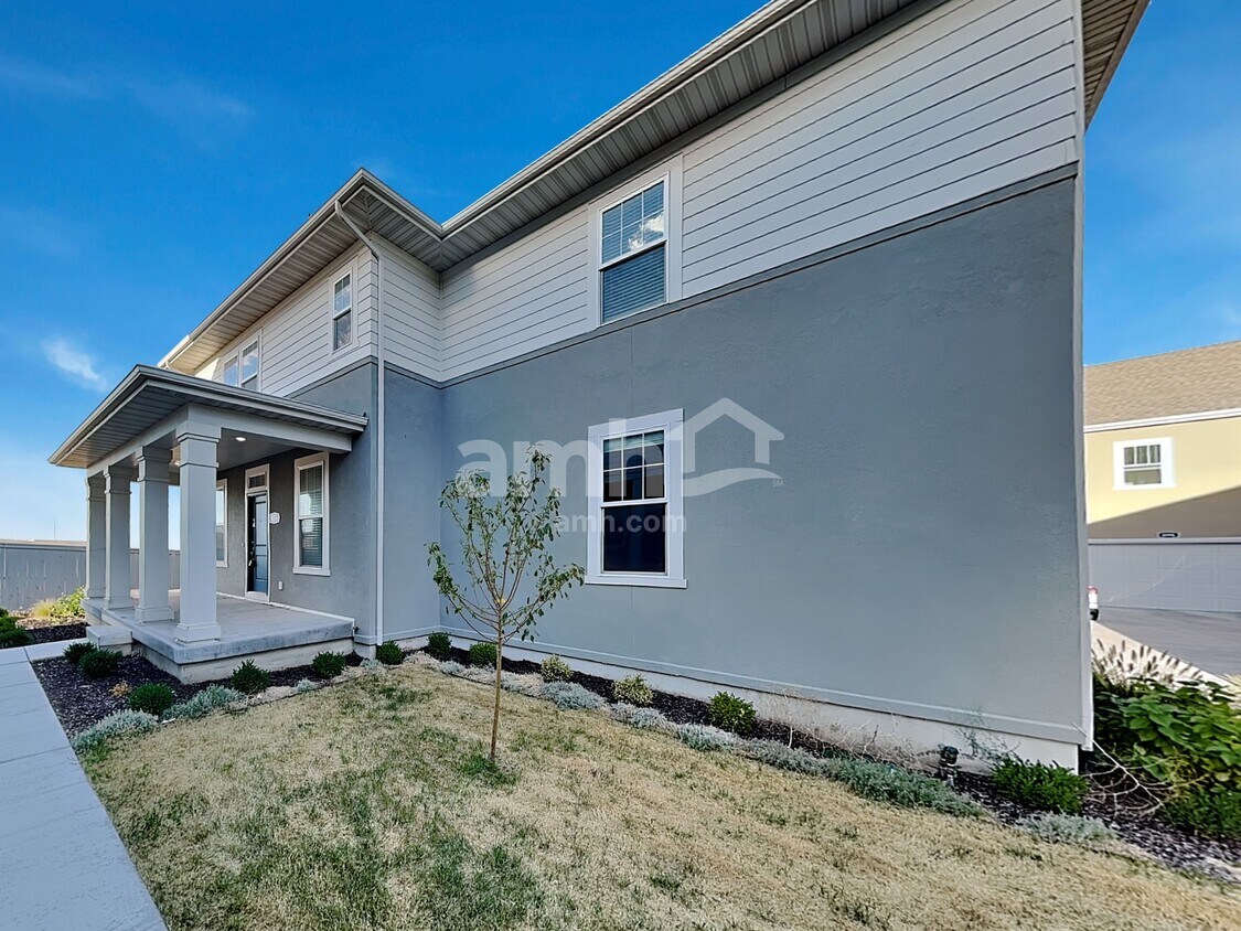 Foto principal - 6098 W Copper Hawk Dr