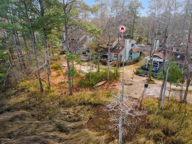 Building Photo - 303 Crooked Creek Rd