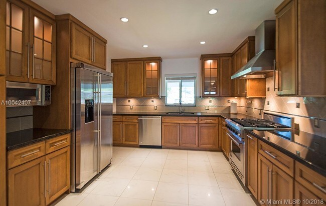 Foto del edificio - 5800 SW 100th St