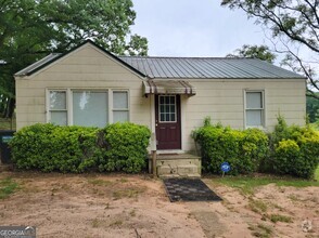 Building Photo - 826 GA Hwy 211
