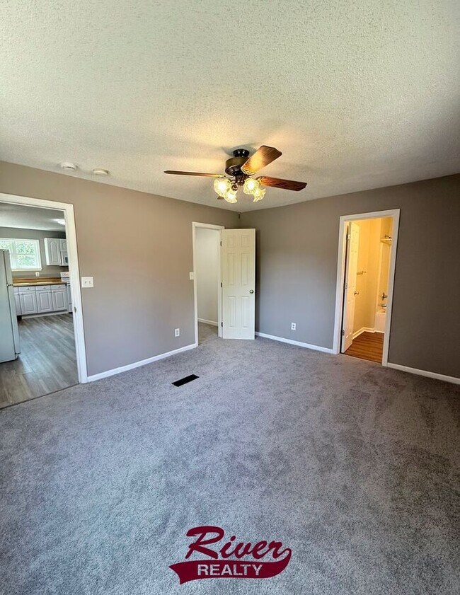 Foto del edificio - 5735 Deans Bridge Rd