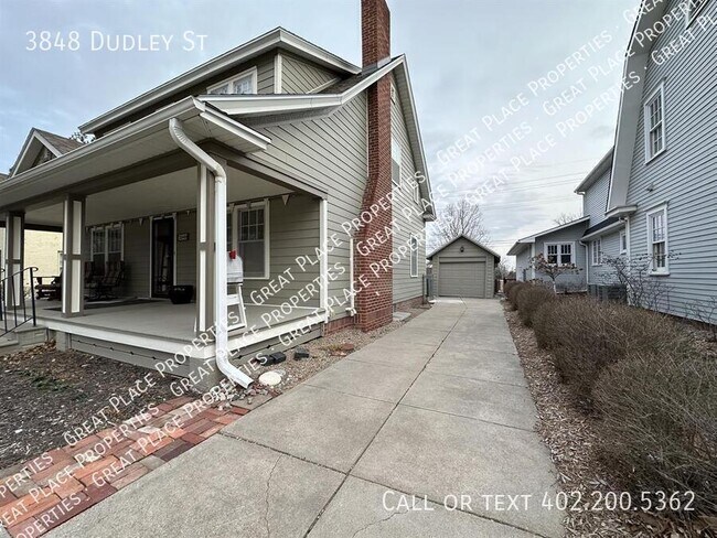 Foto del edificio - 3848 Dudley St