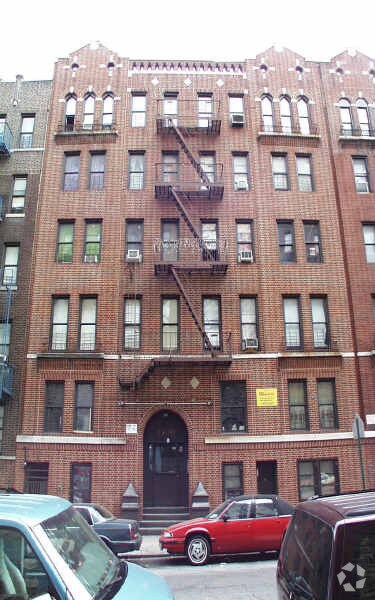 Primary Photo - 2440 Marion Ave