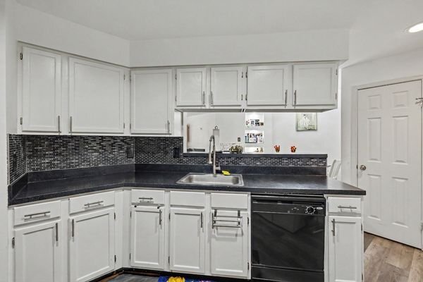 Foto del edificio - 4046 Chetham Wy