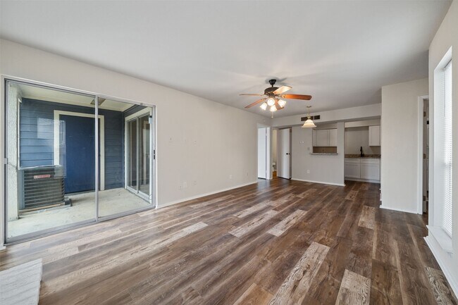 Foto del edificio - 18519 Egret Bay Blvd