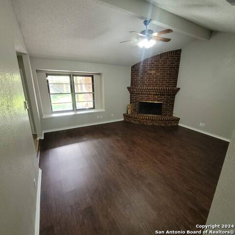 Foto del edificio - 14215 Ridge Point Dr