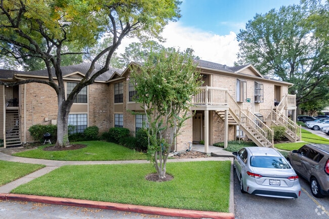 Building Photo - Woodvine Park Condominiums