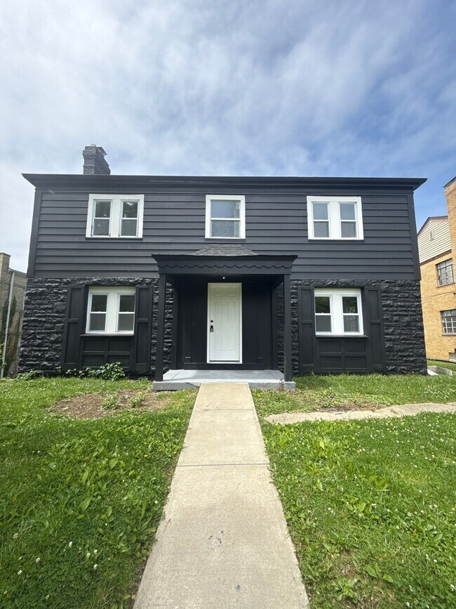 Foto del edificio - 7209 Brookcrest Dr