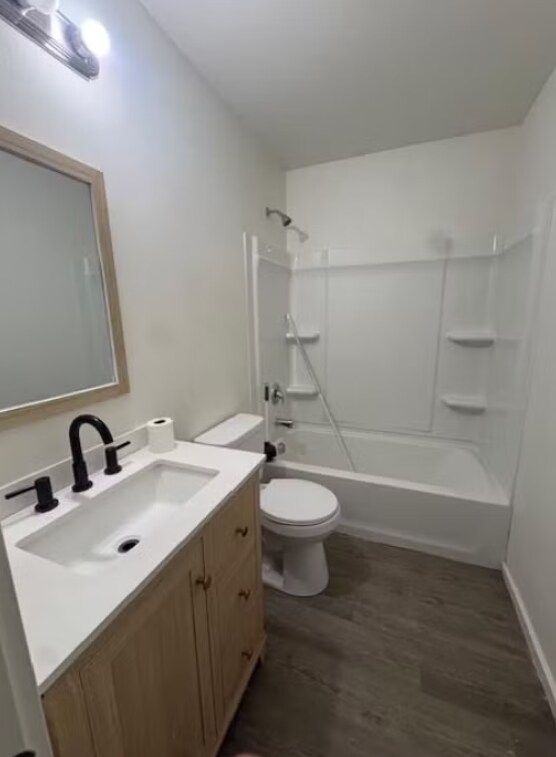 Foto del edificio - 809/811 W 8TH