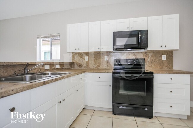 Foto del edificio - 28168 SW 134th Ct