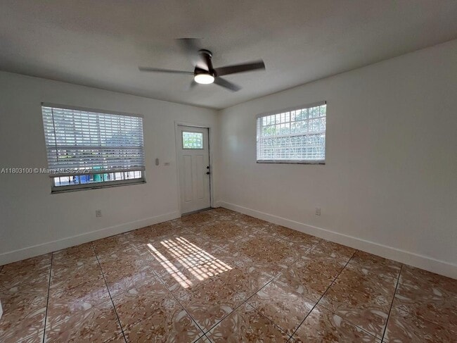 Foto del edificio - 3081 NW 94th St