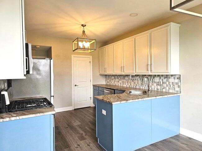 Foto del edificio - 306 Parkside Dr