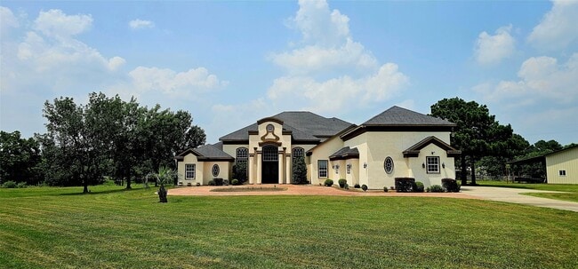 Building Photo - 943 High Meadow Ranch Dr