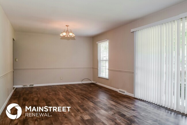 Building Photo - 13915 Invicta Dr