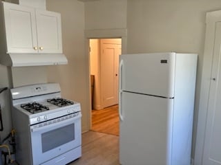 Kitchen - 2393 Virginia St