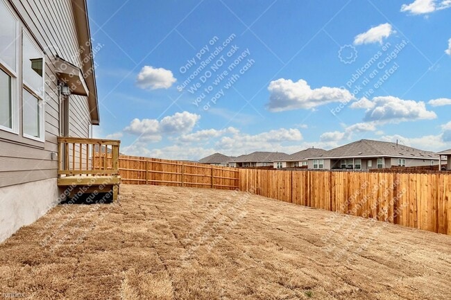Building Photo - 4 br, 2 bath House - 518 Blue Stem Rd