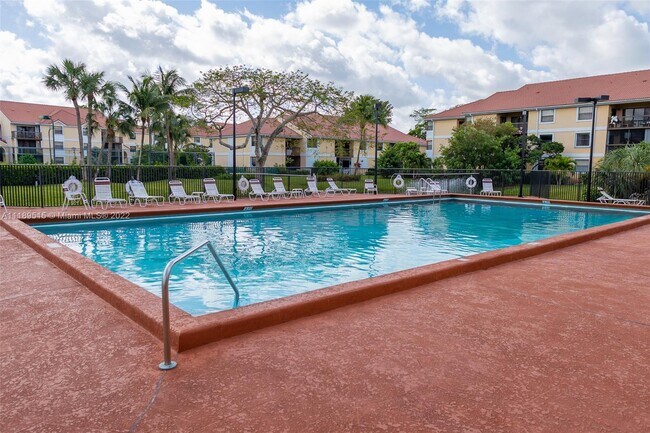 Building Photo - 5681 Riverside Dr