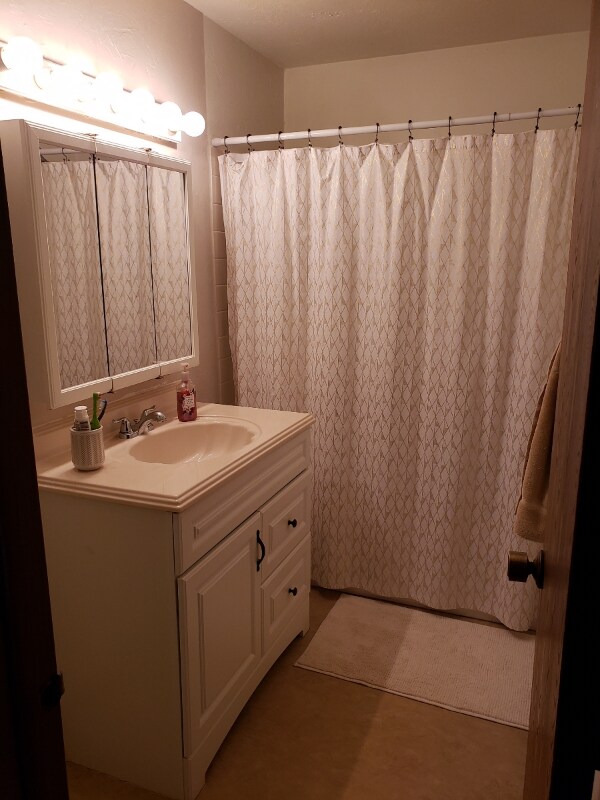 Foto del edificio - 1403 Lindenwood Dr