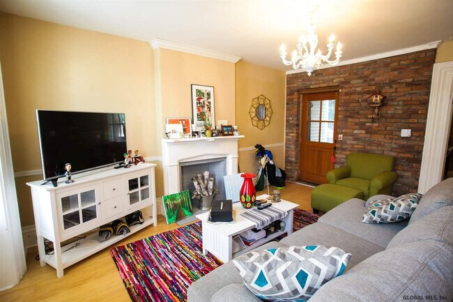 Foto del edificio - 69 Lawrence St