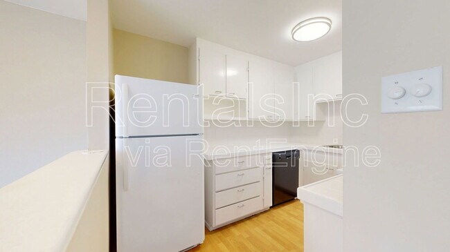 Foto del edificio - 59 Lupine Ave