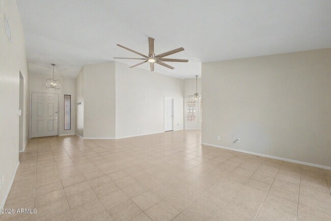 Building Photo - 907 N 85th Pl