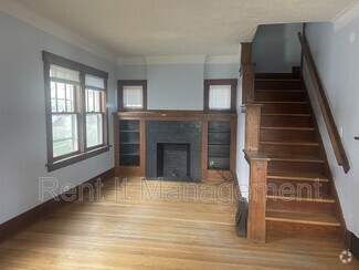 Building Photo - 3228 Fontenelle Blvd