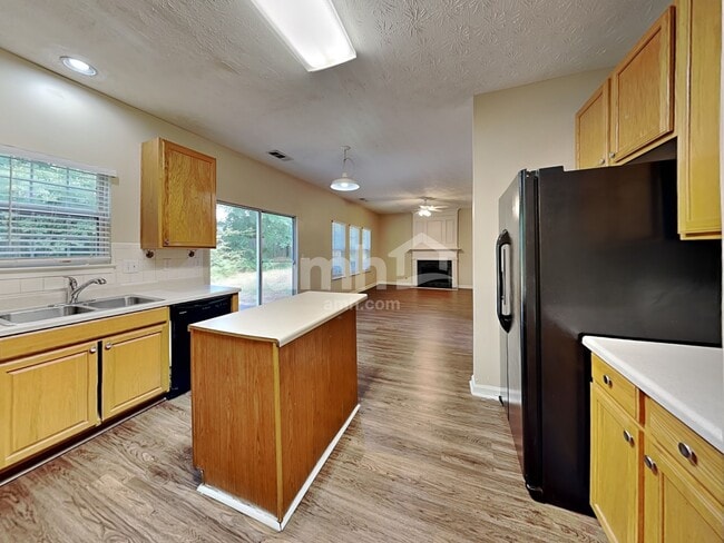 Foto del edificio - 540 Gables Ct