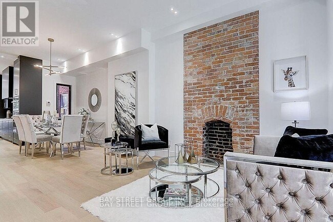 Building Photo - 329 Clinton St