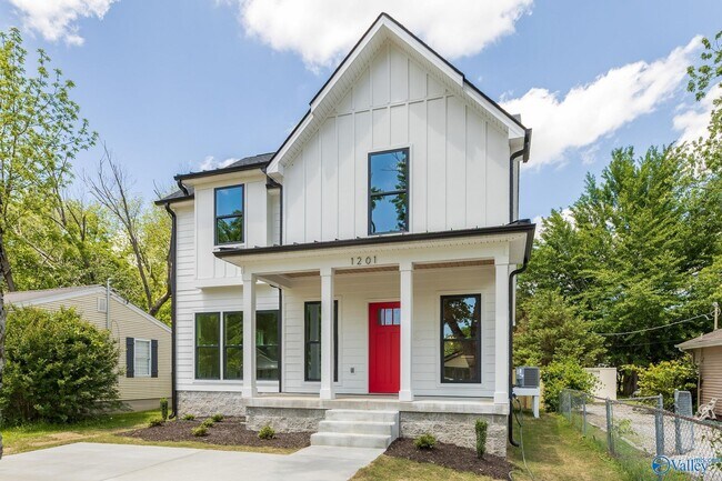 Foto del edificio - 1201 Halsey Ave NE
