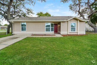 Building Photo - 2714 Waco Dr E