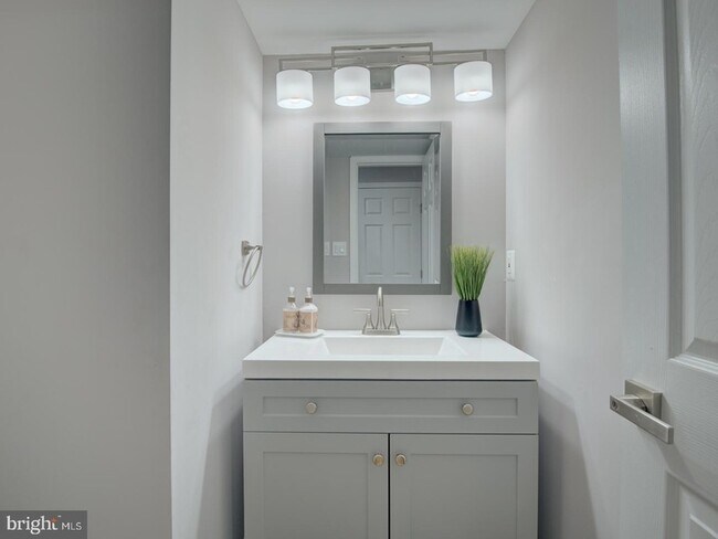 Foto del edificio - 20465 Waters Point Ln