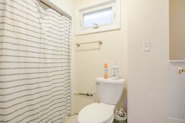 Foto del edificio - 135 Orleans St