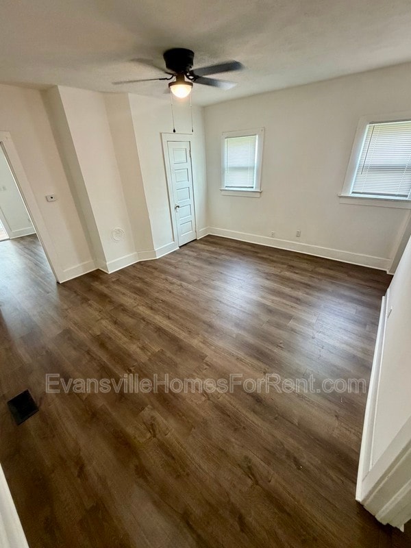 Building Photo - 111 E Eichel Ave