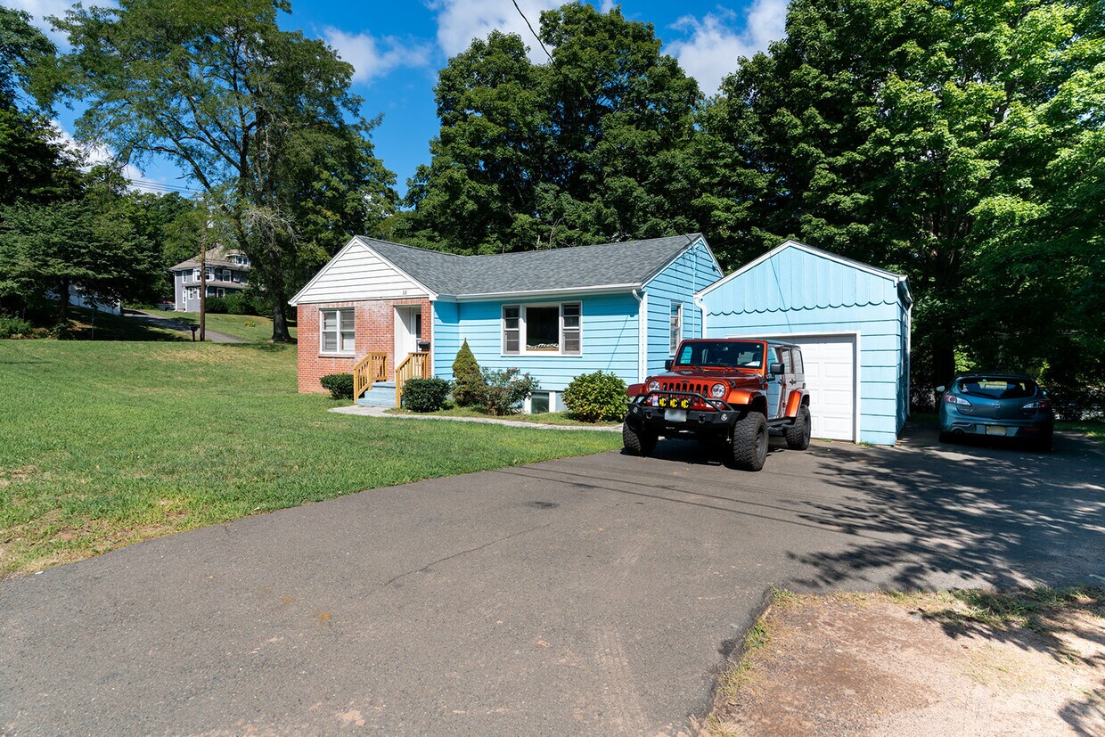 Foto principal - 10 Pinewood Rd