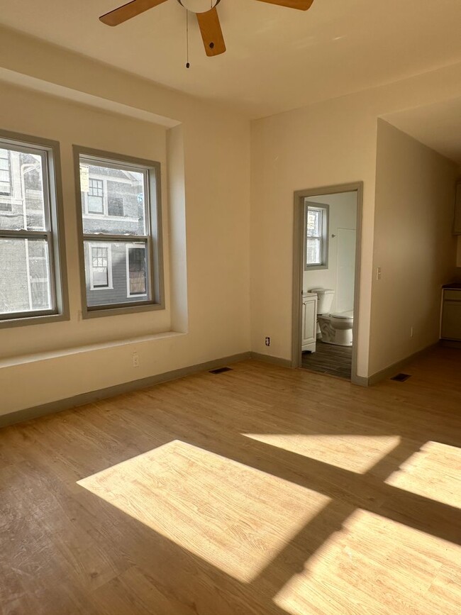 Foto del edificio - Knoxville 37914 - 1 bedroom, 1 bath Apartm...