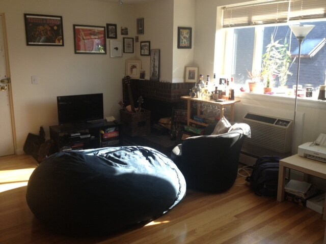 Primary Photo - 135 Inman St